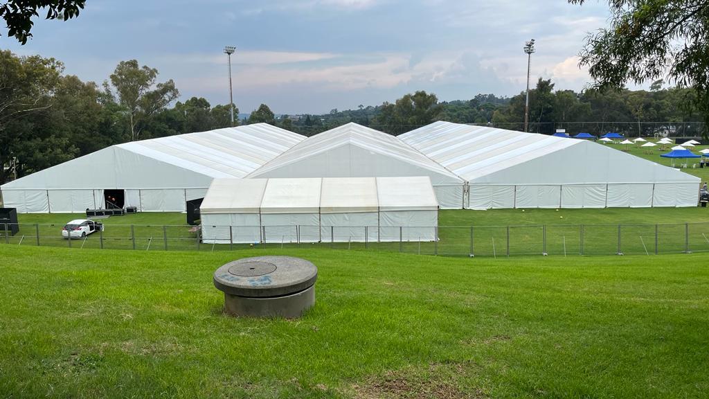event pole tent